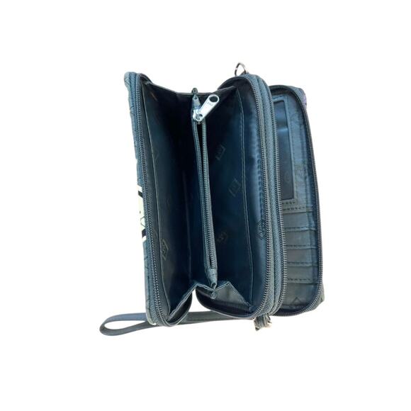 Vera Bradley All in One Zip Around Green Falling Flowers Quilted Wallet RFID - Picture 8 of 9